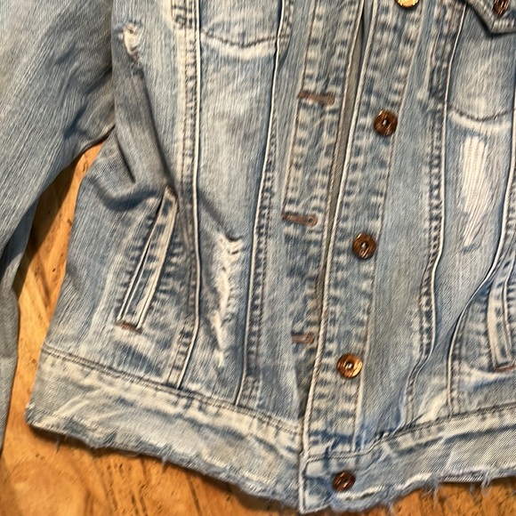 Jean jacket - Picture 3 of 5